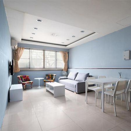 Fengjia Story Apartment Taichung Bagian luar foto